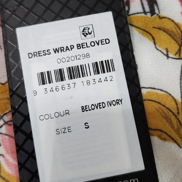 CITY Chic Wrap Dress Beloved Ivory floral boho‎ size S / 16 new! - Picture 10 of 11